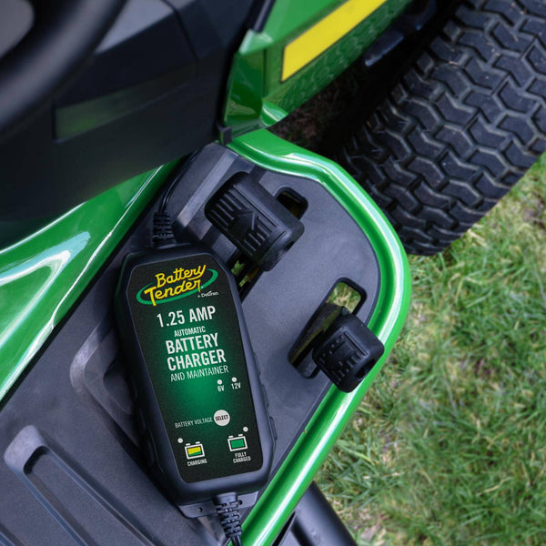 Battery Tender® Plus 1.25 AMP Selectable 12V / 6V Battery Charger and Maintainer