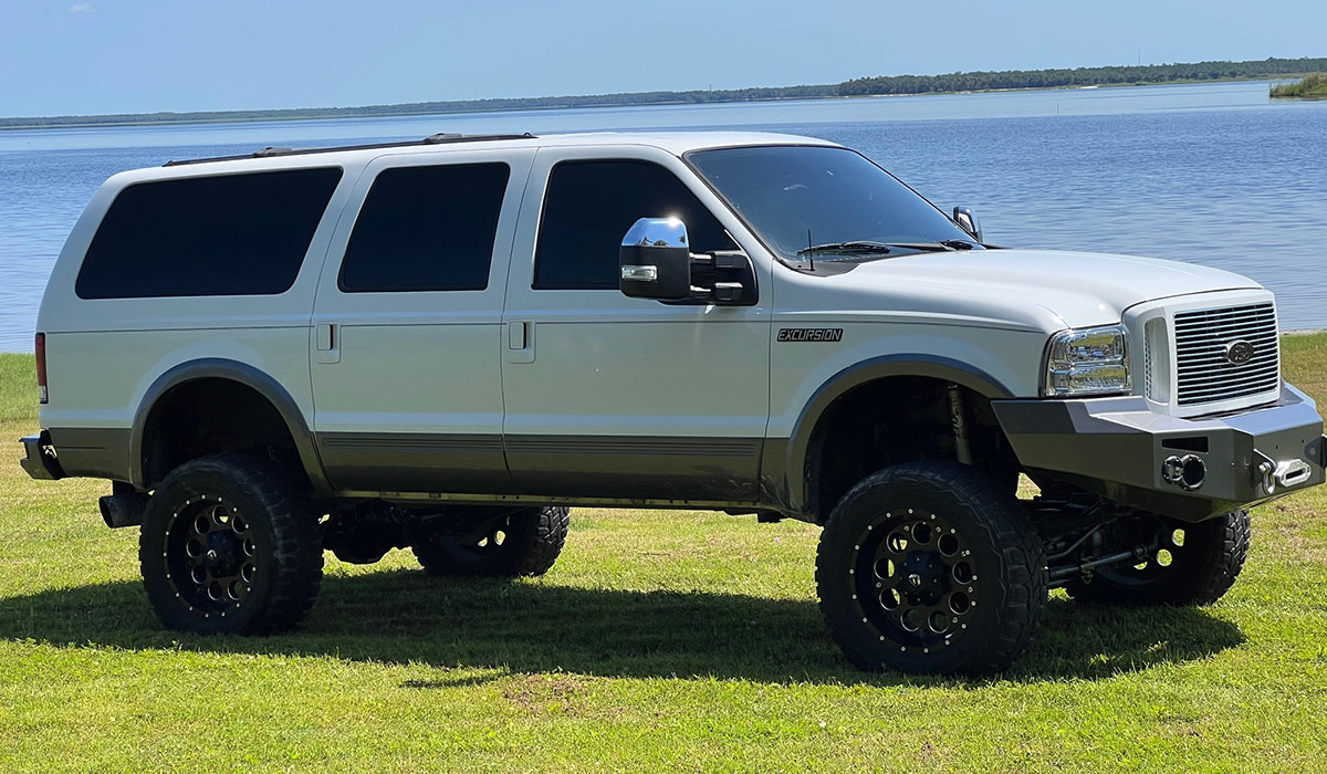 Excursion 2005 Diesel 4x4 white